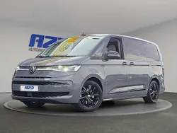 Grau Gebraucht 2022 VW T7 R Van | 52.888 € (Teuer)