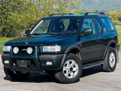 Grün Gebraucht 1999 Opel Frontera Sport SUV | 8.000 €