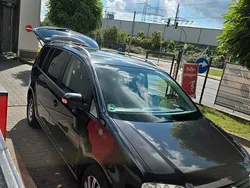Schwarz Gebraucht 2005 VW Touran Van / Kleinbus | 2.600 € (Fairer Preis)