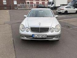 Grau Gebraucht 2004 Mercedes 240 Limousine | 4.300 €