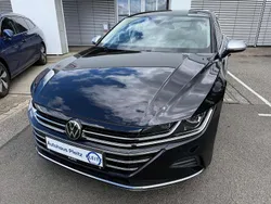 Deep black perleffekt Gebraucht 2024 VW Arteon Elegance Kombi | 33.900 € (Guter Preis)