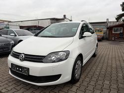 Weiß Gebraucht 2010 VW Golf Plus Cross Comfortline Van / Kleinbus | 8.490 € (Etwas zu teuer)