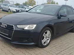 Blau Gebraucht 2017 Audi A4 Basis Kombi | 16.300 € (Guter Preis)