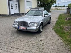 Silber Gebraucht 1996 Mercedes E200 Cabrio | 10.800 € (Superpreis)