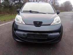 Schwarz Gebraucht 2006 Peugeot 107 Kleinwagen | 1.300 € (Guter Preis)