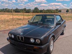 Schwarz Gebraucht 1992 BMW 318 Cabriolet Cabrio | 9.999 €