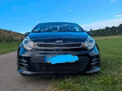 Schwarz Gebraucht 2016 Kia Rio Kleinwagen | 7.100 € (Fairer Preis)