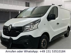 Weiß Gebraucht 2017 Renault Trafic Komfort Van | 9.999 € (Fairer Preis)