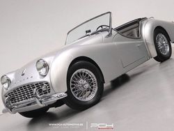 Grau Gebraucht 1959 Triumph TR3 Cabrio | 33.999 €