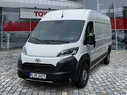 Icy white Neu 2025 Toyota Proace H2 Van | 62.990 €