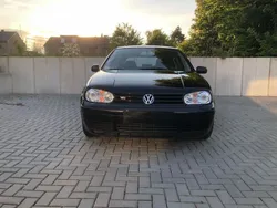 Schwarz Gebraucht 2000 VW Golf IV Limousine | 11.500 €