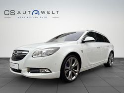 Schneeweiß Gebraucht 2012 Opel Insignia OPC Kombi | 9.990 €