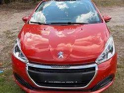 Orange Gebraucht 2016 Peugeot 208 Kleinwagen | 4.400 € (Fairer Preis)