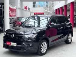 Schwarz Gebraucht 2020 Ssangyong Tivoli Quartz SUV | 15.990 € (Teuer)