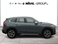Grün metallic Gebraucht 2023 BMW X1 xLine SUV | 43.620 € (Etwas zu teuer)