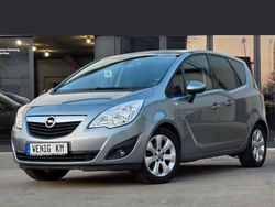 Grau Gebraucht 2013 Opel Meriva Van / Kleinbus | 9.980 € (Teuer)