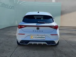 Weiß Gebraucht 2024 Cupra Leon Limousine | 29.451 € (Fairer Preis)