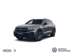 Siliziumgrau metallic Gebraucht 2024 VW Touareg Style SUV | 77.899 € (Etwas zu teuer)