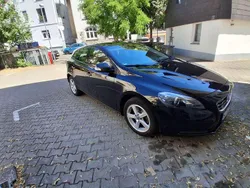 Schwarz Gebraucht 2014 Volvo V40 You! Kombi | 9.990 € (Fairer Preis)