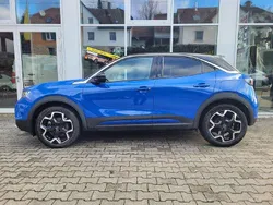 Perl blau Gebraucht 2021 Opel Mokka-e Ultimate SUV | 20.495 € (Teuer)
