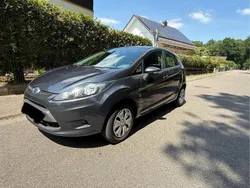 Grau Gebraucht 2009 Ford Fiesta Kleinwagen | 2.300 € (Fairer Preis)