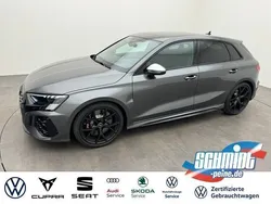 Daytonagrau perleffekt Gebraucht 2024 Audi RS3 Sportback Ambiente Kleinwagen | 62.900 € (Fairer Preis)