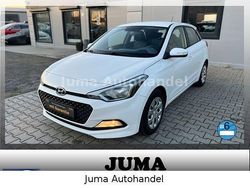 Weiß Gebraucht 2016 Hyundai i20 GO! Limousine | 6.499 € (Fairer Preis)