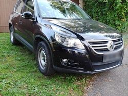 Schwarz Gebraucht 2008 VW Tiguan Sport SUV | 7.500 € (Etwas zu teuer)