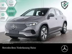 Grau Gebraucht 2024 Mercedes EQA300 Advanced SUV | 35.790 € (Fairer Preis)