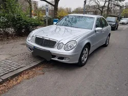 Silber Gebraucht 2006 Mercedes 220 Limousine | 5.900 €
