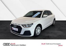 Weiß Gebraucht 2021 Audi A1 Sportback Basis Kleinwagen | 16.830 € (Guter Preis)