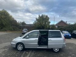 Silber Gebraucht 2012 Peugeot 807 Allure Van / Kleinbus | 9.980 €