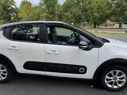 Weiß Gebraucht 2018 Citroën C3 PureTech Kleinwagen | 10.800 € (Teuer)