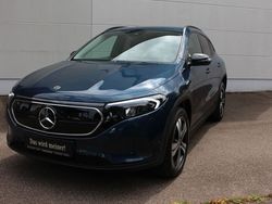 Blau Gebraucht 2021 Mercedes EQA250 Progressive SUV | 32.490 € (Etwas zu teuer)