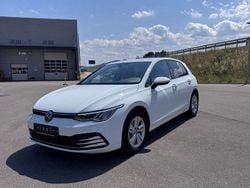 Weiß Gebraucht 2021 VW Golf VIII Active Limousine | 17.000 € (Guter Preis)