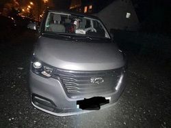 Silber Gebraucht 2019 Hyundai H-1 Van / Kleinbus | 22.000 € (Guter Preis)