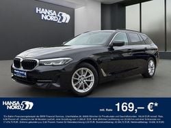 Schwarz / saphirschwarz (metallic) Gebraucht 2022 BMW 520 Sport Line Kombi | 30.890 € (Guter Preis)
