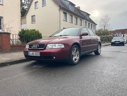 Rot Gebraucht 2000 Audi A4 Limousine | 450 € (Superpreis)