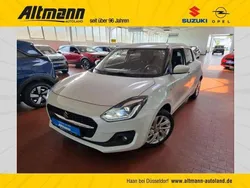 Weiß Gebraucht 2021 Suzuki Swift Comfort Limousine | 13.290 € (Fairer Preis)