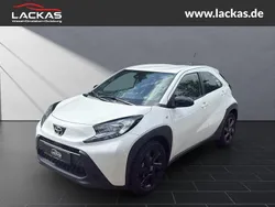 Weiß Gebraucht 2024 Toyota Aygo Business Edition Kleinwagen | 15.990 € (Fairer Preis)