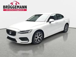 Christal white metallic Gebraucht 2024 Volvo S60 Core Limousine | 32.890 € (Superpreis)