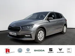 Grau Gebraucht 2024 Skoda Fabia Selection Limousine | 18.990 € (Fairer Preis)