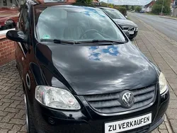 Schwarz Gebraucht 2012 VW Fox Kleinwagen | 3.400 €