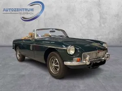 Grün Gebraucht 1977 MG B Cabrio | 19.800 €