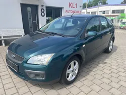 Grün Gebraucht 2007 Ford Focus Limousine | 2.900 € (Fairer Preis)