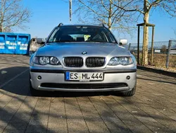 Silber Gebraucht 2004 BMW 320 Sport Line Kombi | 2.600 € (Fairer Preis)