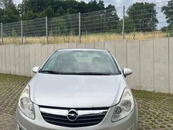 Silber Gebraucht 2009 Opel Corsa Limousine | 2.200 € (Guter Preis)