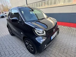 Schwarz Gebraucht 2016 Smart ForTwo Cabrio Prime Cabrio | 9.500 €