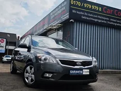 Grau Gebraucht 2010 Kia Ceed Vision Limousine | 7.399 € (Etwas zu teuer)
