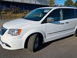 Weiß Gebraucht 2014 Chrysler Voyager Platinum Van / Kleinbus | 14.900 €